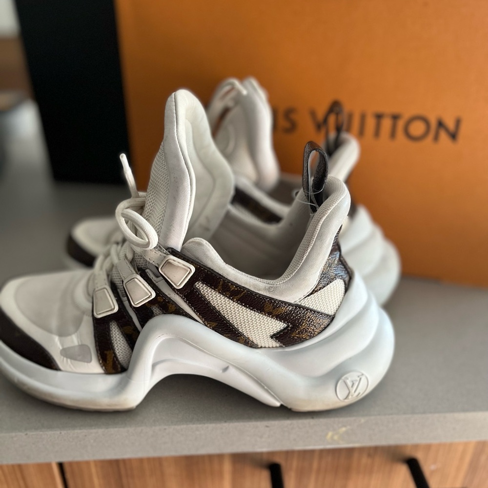Louis Vuitton archflight